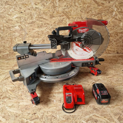 Milwaukee 305mm leņķzāģis M18 FMS305