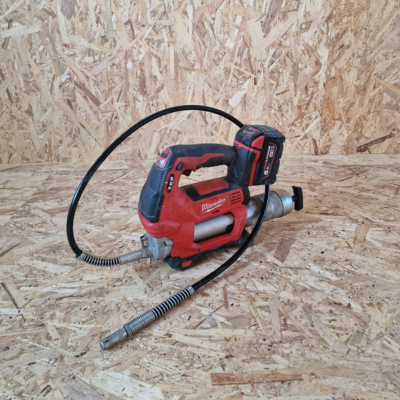 Smērvielu pistole Milwaukee M18 GG